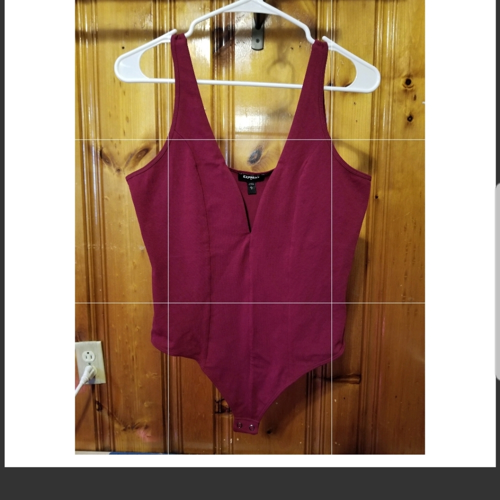 Express size M burgundy bodysuit